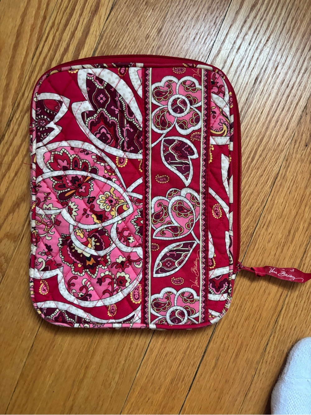 Vera Bradley Pink Red Paisley Quilted Laptop Sleeve